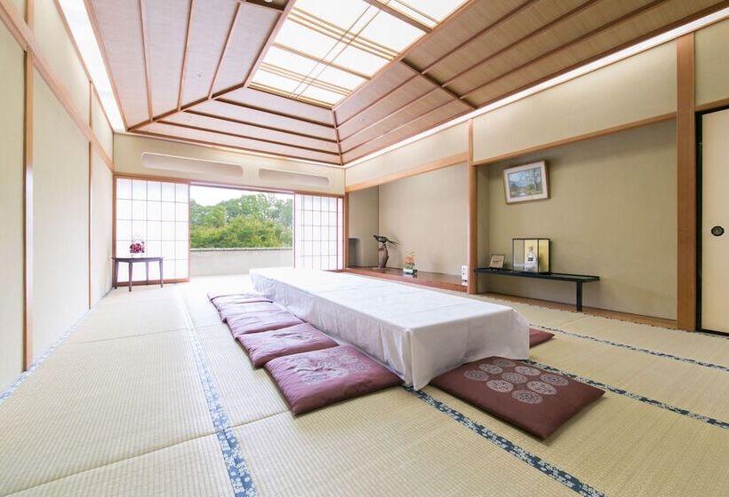 Hotel Crystal Palace