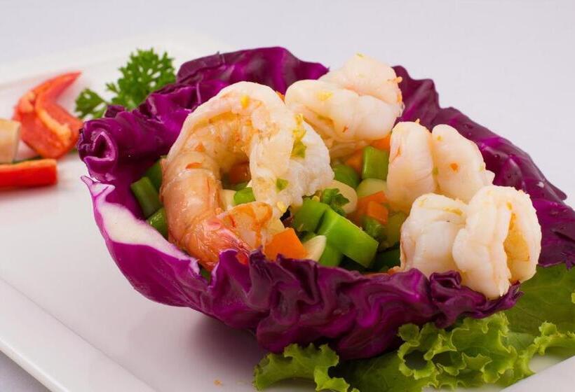 Отель Dragon River Avenue