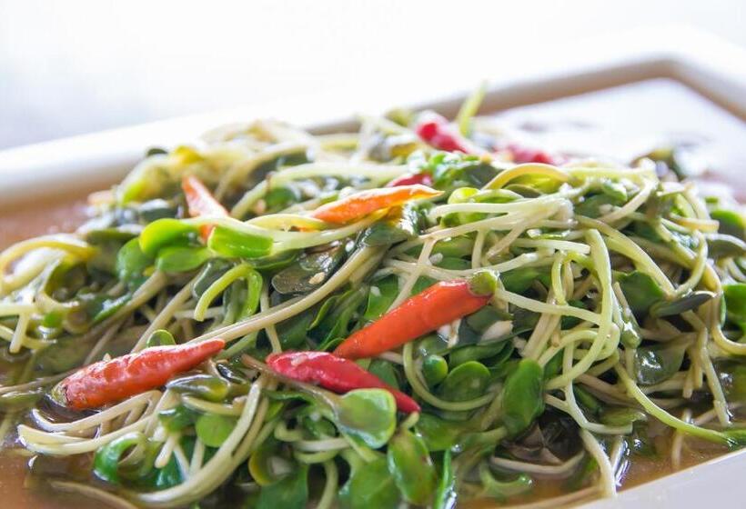 Отель Dragon River Avenue