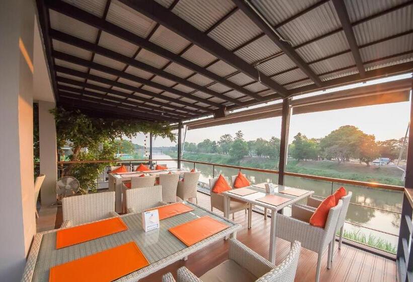 Отель Dragon River Avenue