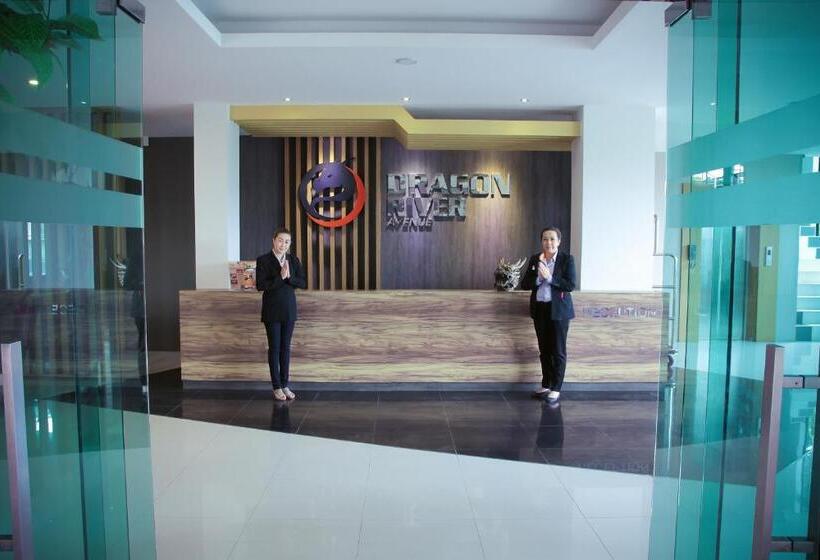 Отель Dragon River Avenue