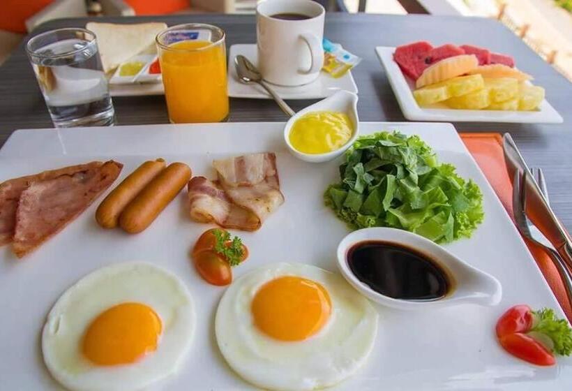 Отель Dragon River Avenue