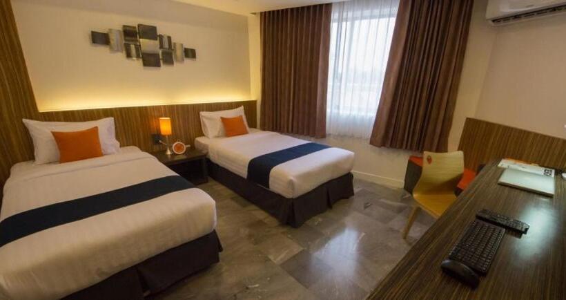 Отель Dragon River Avenue