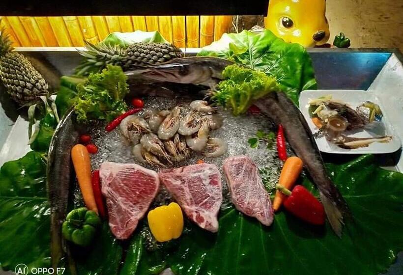 Отель Eco Lanta Hideaway Beach Resort