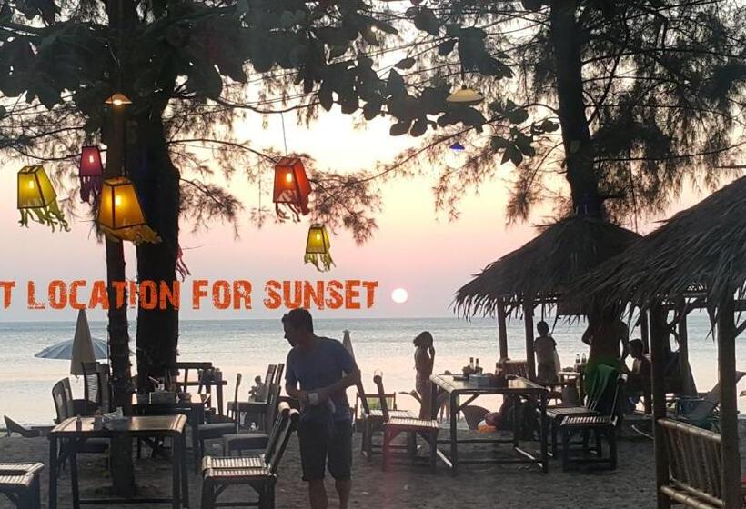 Отель Eco Lanta Hideaway Beach Resort