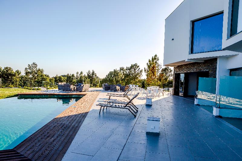 هتل Enigma Nature & Water