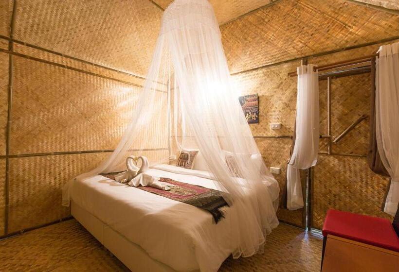 Отель Evergreen Resort Chaam