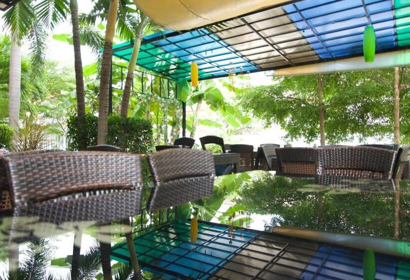 Отель Evergreen Resort Chaam