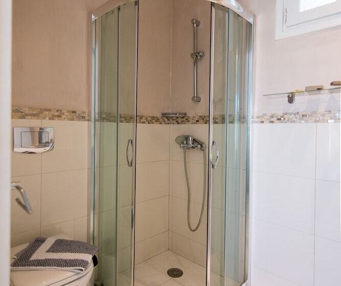 Отель Georgia Mare