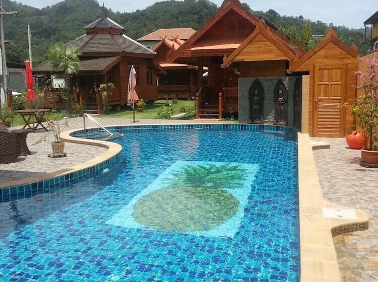 Отель Golden Teak Resort Baan Sapparot