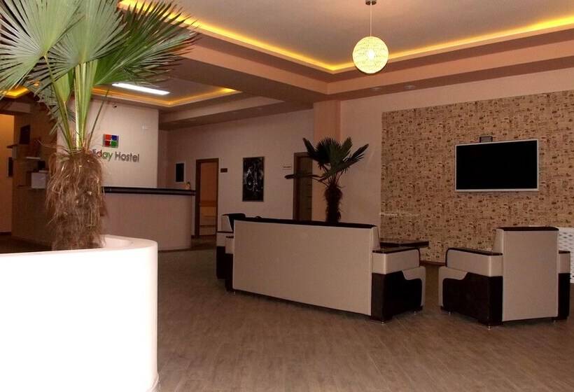 호텔 Holiday Hostel