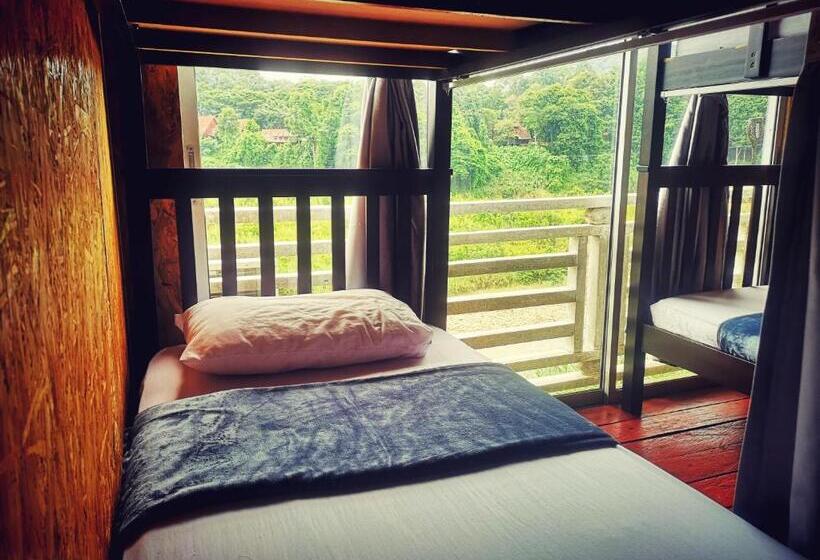 فندق Holiday View Inn Taman Negara