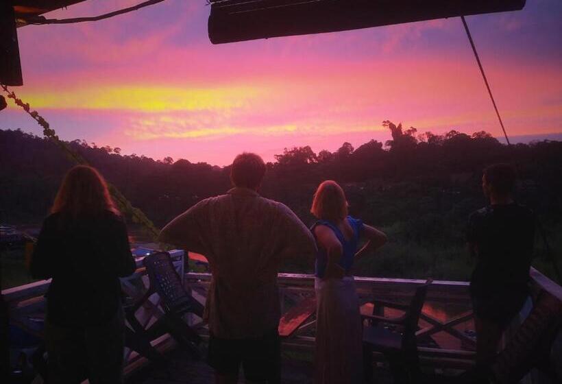 فندق Holiday View Inn Taman Negara