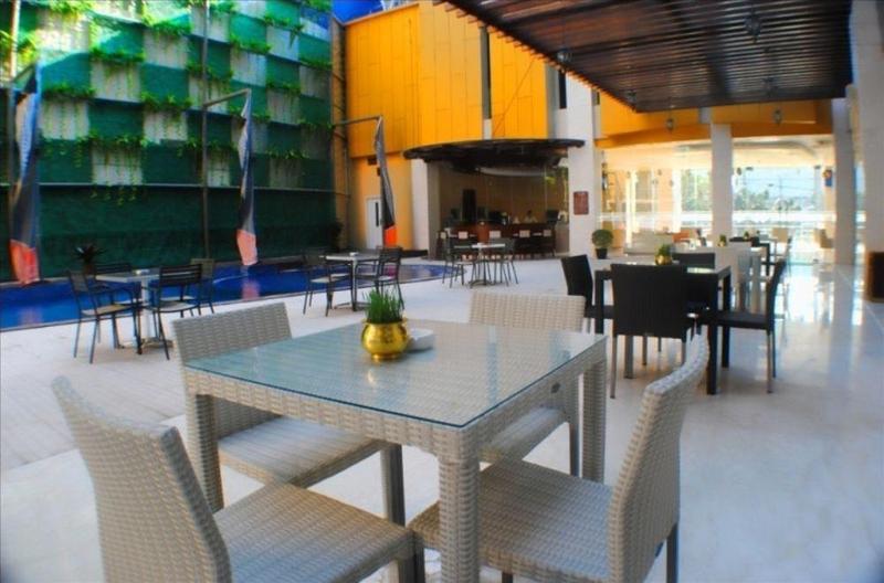 בית מלון כפרי Horison Lampung