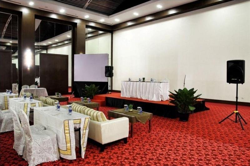 בית מלון כפרי Horison Lampung