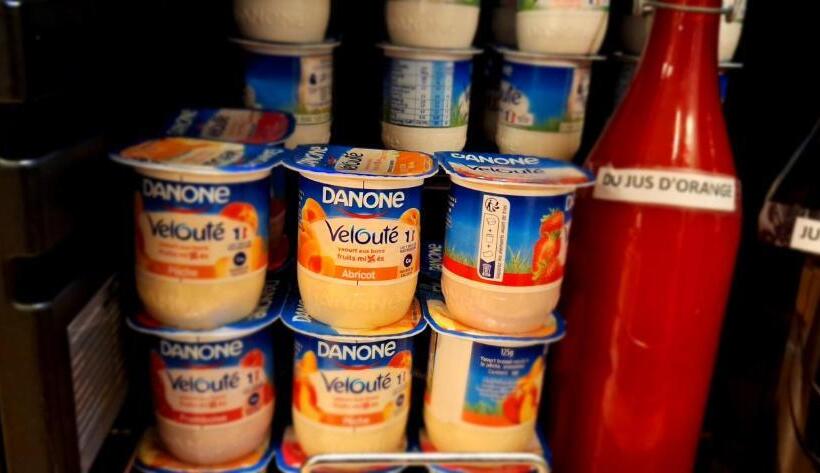 Отель Hôtel Le Saint Quentin