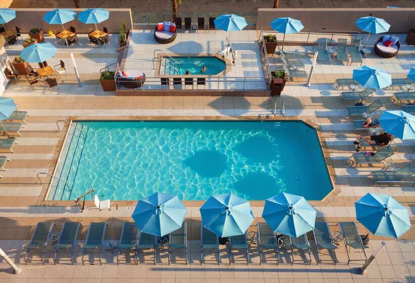 Отель Hyatt House At Anaheim Resort/convention Center