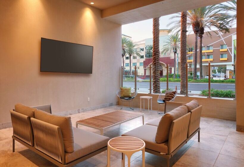 Отель Hyatt House At Anaheim Resort/convention Center