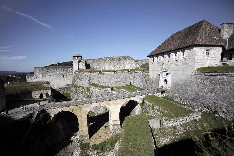 ホテル Ibis Budget Dolechoisey