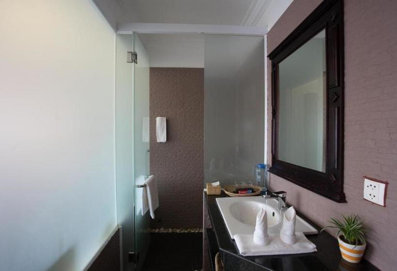 هتل Kralanh Pool Villa