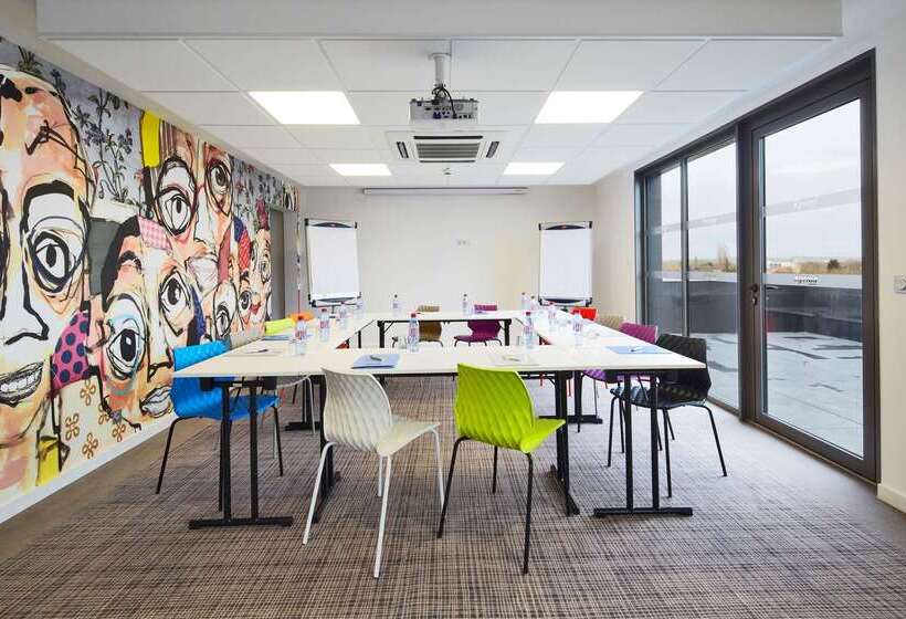 Отель Kyriad Troyes Centre