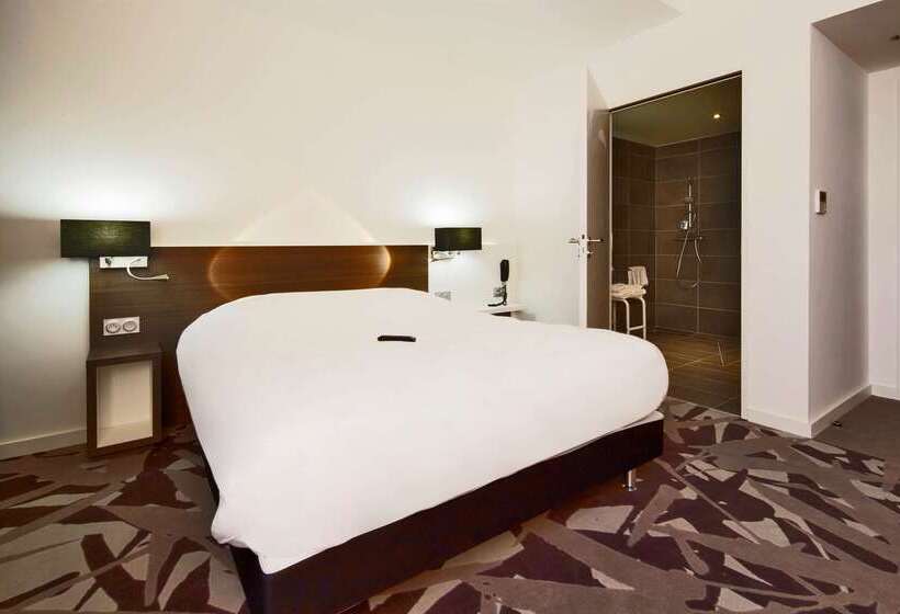 Отель Kyriad Troyes Centre