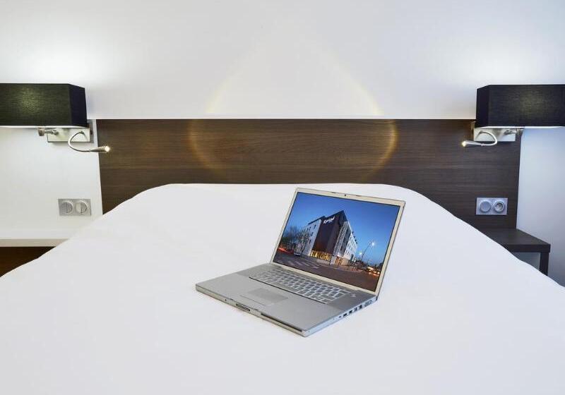 Отель Kyriad Troyes Centre