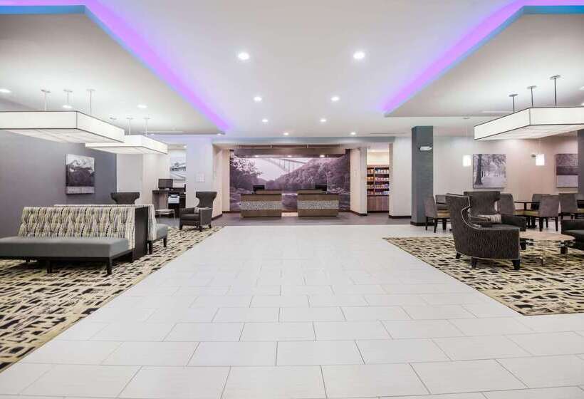 فندق La Quinta By Wyndham Morgantown