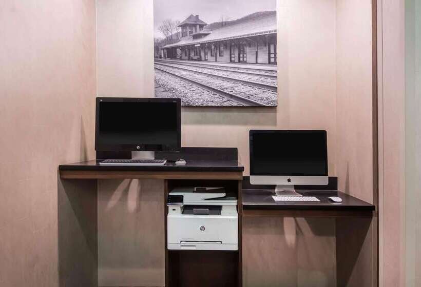 فندق La Quinta By Wyndham Morgantown