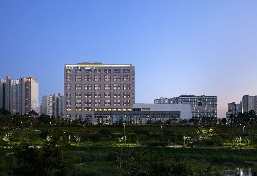 Wirye Militopia Hotel By Marine