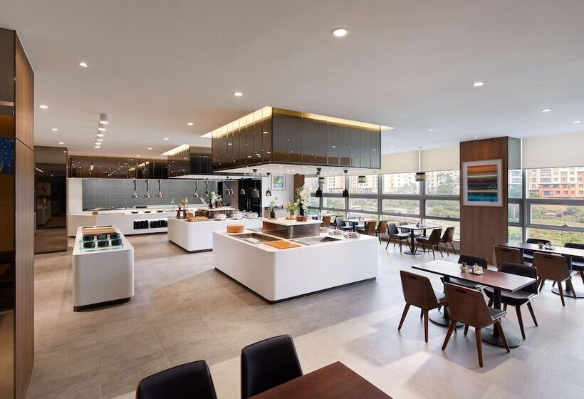 Wirye Militopia Hotel By Marine