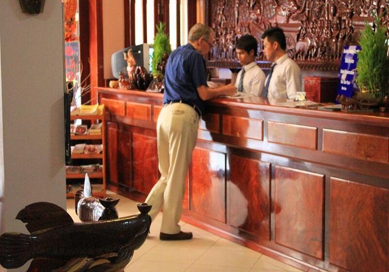 בית מלון כפרי Nawin Palace Guesthouse