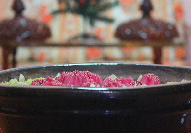 בית מלון כפרי Nawin Palace Guesthouse