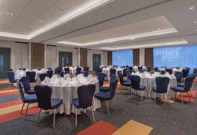 ホテル Park Inn By Radisson Clark