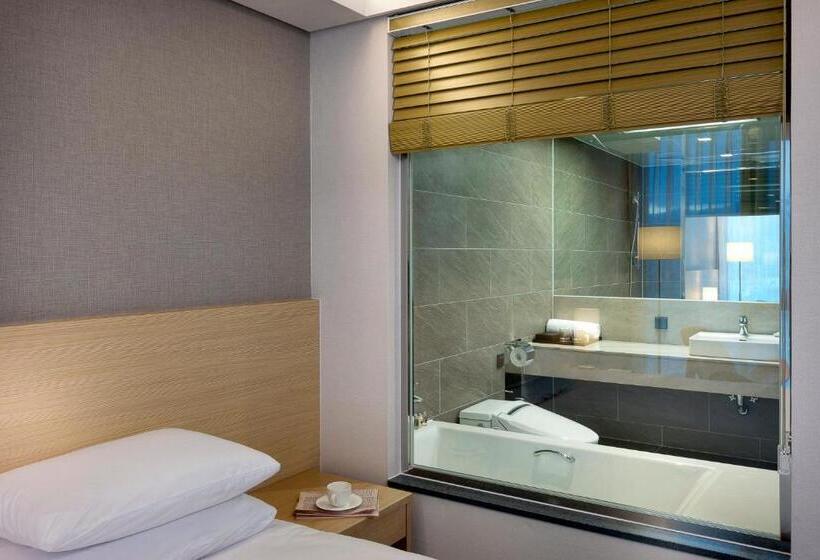 ホテル Regent Marine The Blue