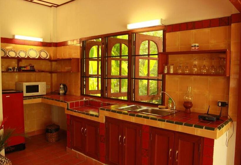 酒店 Secret Garden Chiang Mai