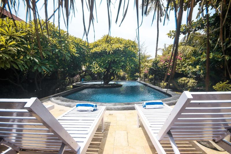 هتل Sejuk Cottages