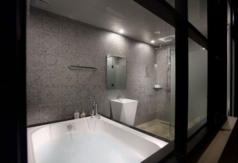 בית מלון כפרי Sienna