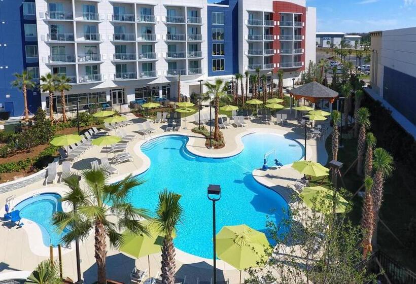 Отель Springhill Suites Orange Beach At The Wharf