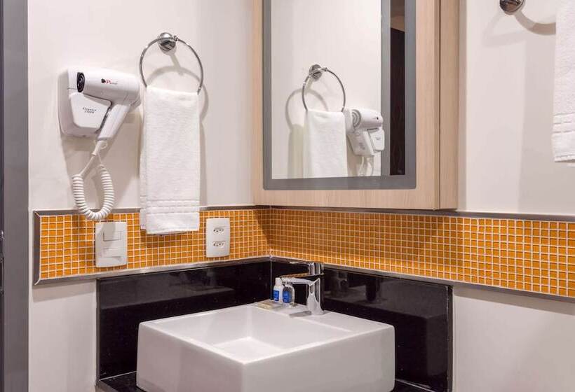 בית מלון כפרי Tryp By Wyndham São Paulo Guarulhos Airport