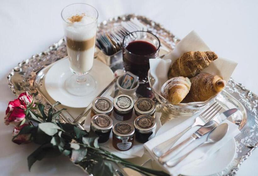 Vmaison Hotel Messina