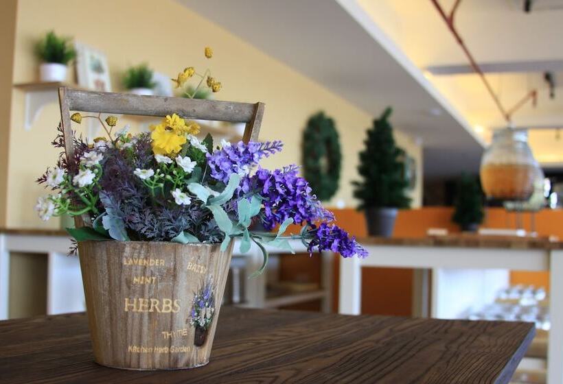 ホテル Yellow Bee Tangerang