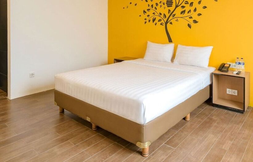 ホテル Yellow Bee Tangerang