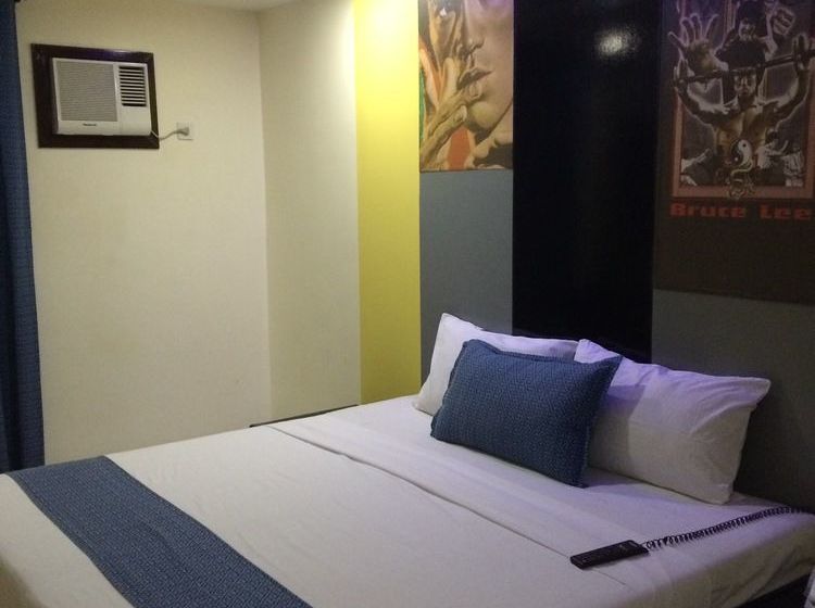 Icon Hotel Timog