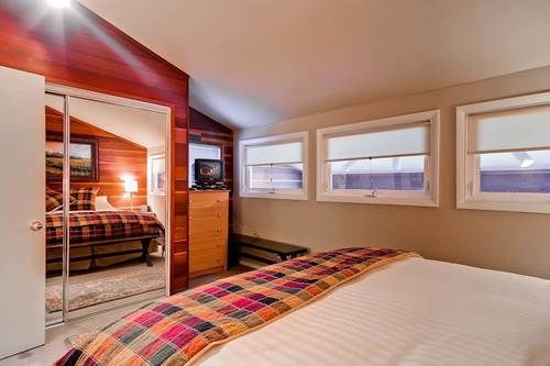 International Village In Warm Springs By Alpine Lodging