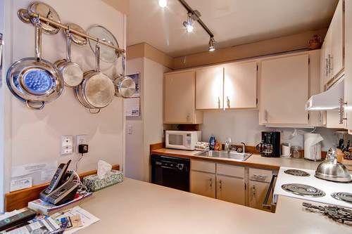 International Village In Warm Springs By Alpine Lodging