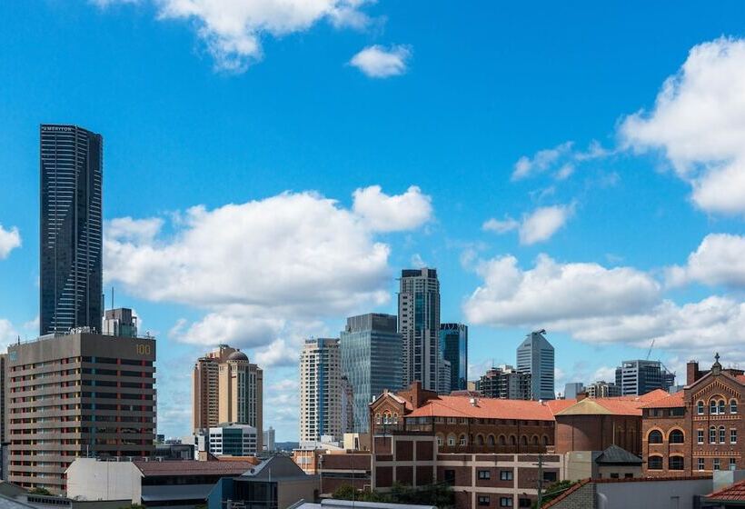 Kennigo Hotel Brisbane, Independent Collection By Evt