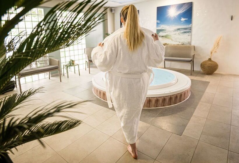 Kyriad Prestige Residence & Spa Cabourg Dives Sur Mer