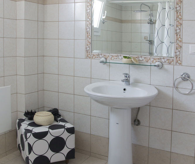 مُتل Emerald Tower Motor Inn