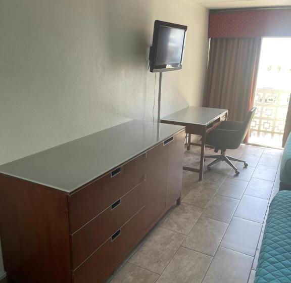 مُتل The Atlantic